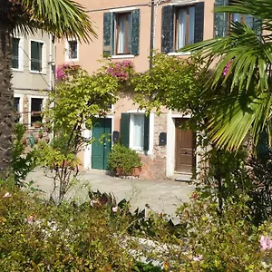 Appartement Sestiere Dorsoduro, A Due Passi Da Zattere, Venise
